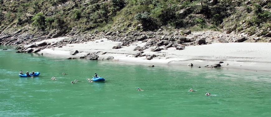 Shivpuri to NIM Beach Rafting (16 kms)